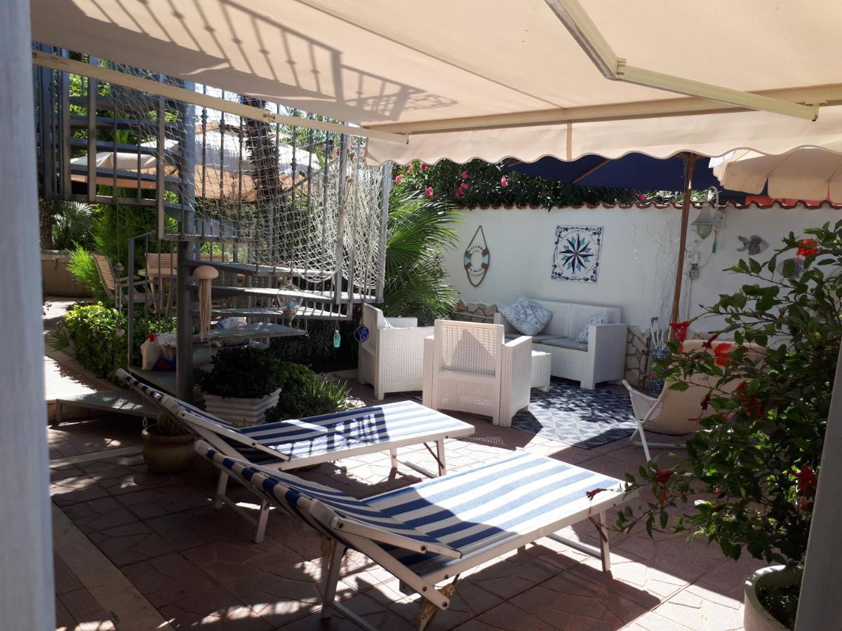 Domus Claudio Garden - Monolocale Con Giardino Privato Apartment Fiumicino Exterior photo
