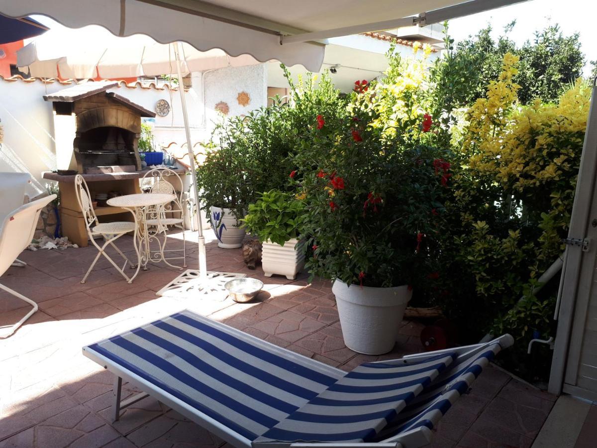 Domus Claudio Garden - Monolocale Con Giardino Privato Apartment Fiumicino Exterior photo